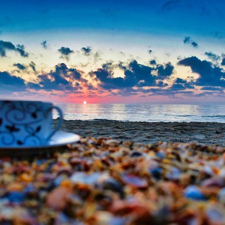 Appartamento Sunrise By The Sea Constanţa Esterno foto